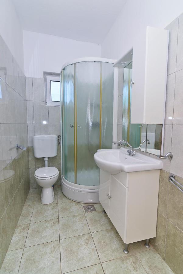Apartments Martina Водице Екстериор снимка