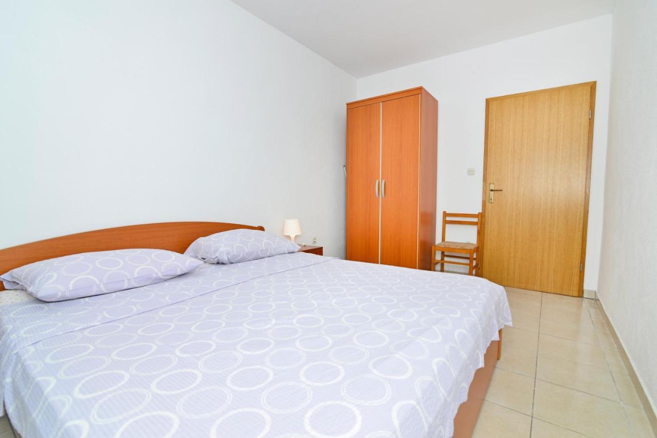 Apartments Martina Водице Екстериор снимка