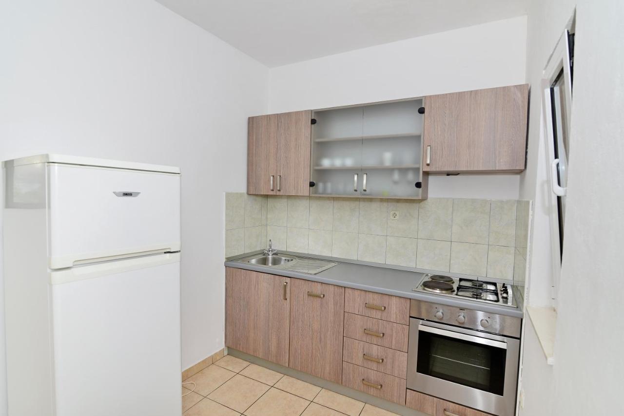 Apartments Martina Водице Екстериор снимка