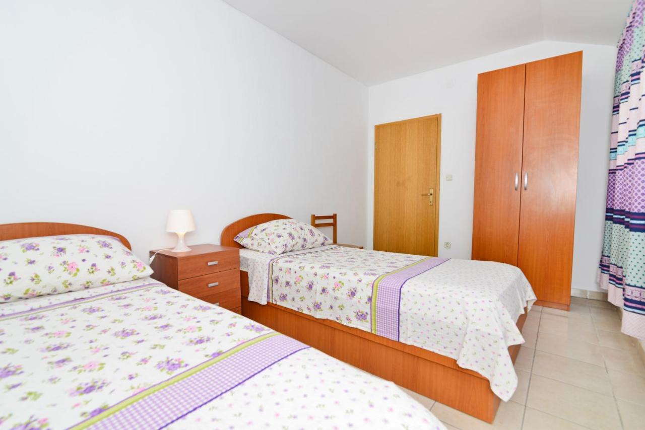 Apartments Martina Водице Екстериор снимка