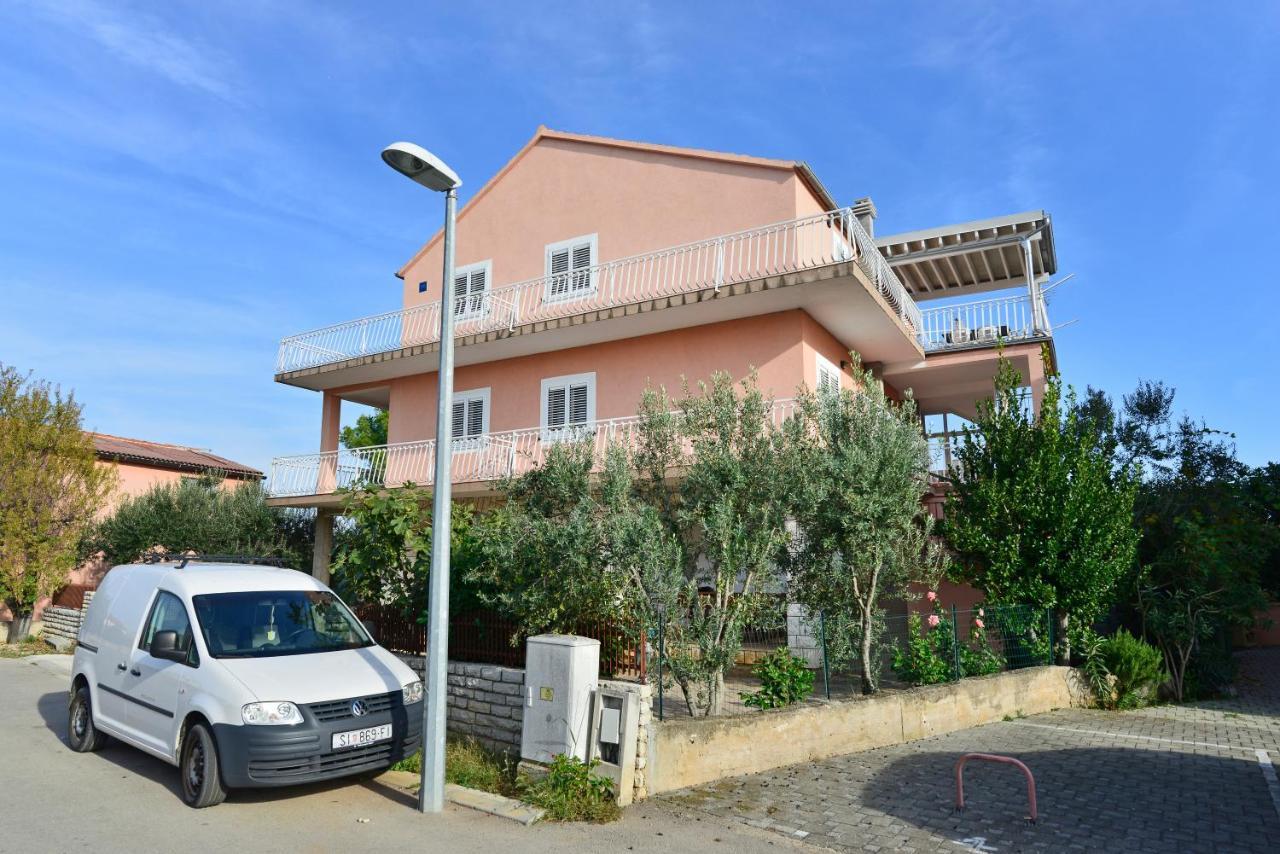 Apartments Martina Водице Екстериор снимка