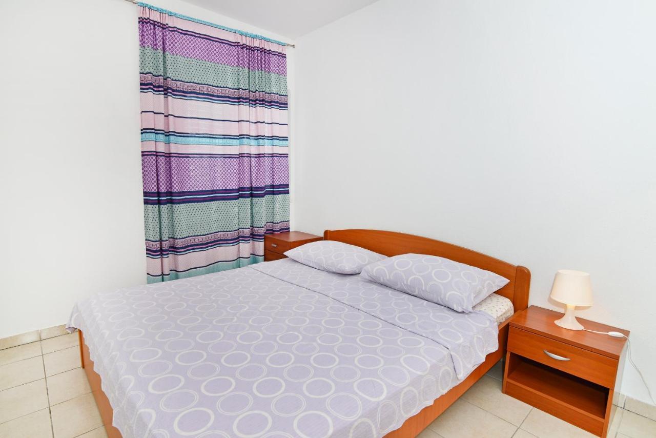Apartments Martina Водице Екстериор снимка