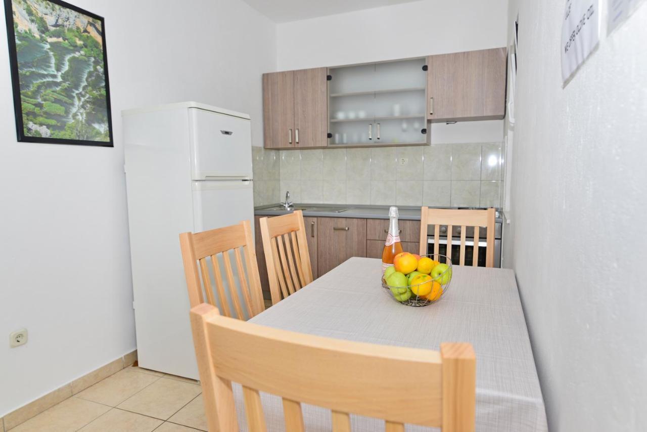 Apartments Martina Водице Екстериор снимка