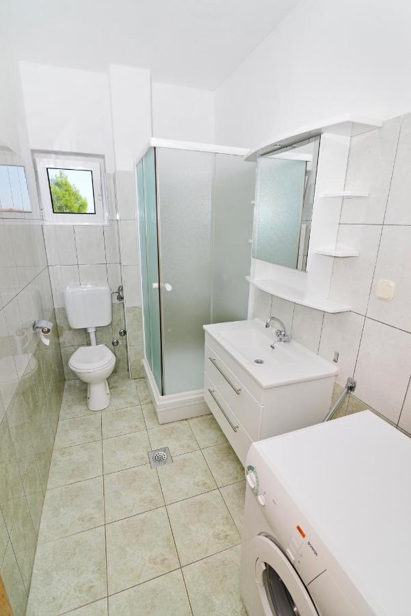 Apartments Martina Водице Екстериор снимка